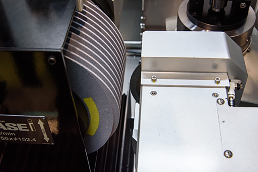 砥石成形ドレッサ