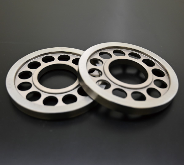 ベアリングの間座