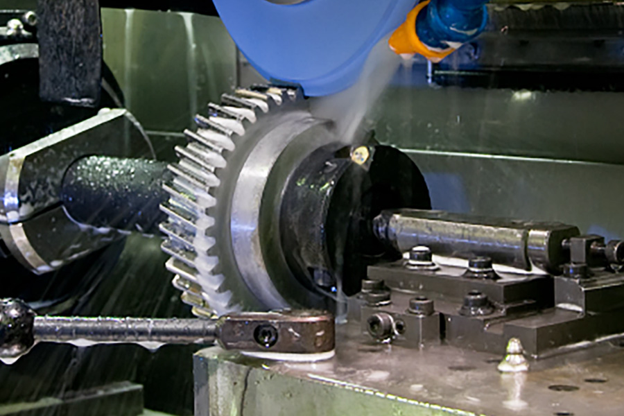 S45Cのヘリカルギアの研削加工