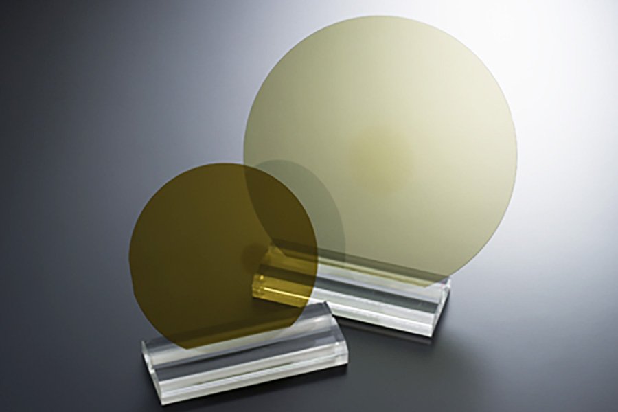 SiCウェハの鏡面研削加工